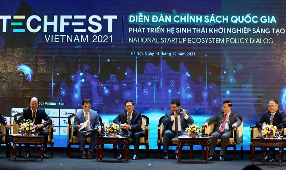 Thủ tướng Phạm Minh Chính: Đổi mới sáng tạo để góp phần cơ cấu lại nền kinh tế ảnh 4