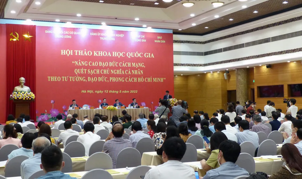 Nâng cao đạo đức cách mạng, quét sạch chủ nghĩa cá nhân theo tư tưởng, đạo đức, phong cách Hồ Chí Minh ảnh 2