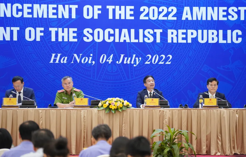 Tội phạm tham nhũng, kinh tế, chức vụ đã khắc phục, bồi thường có được xem xét đặc xá? ảnh 3