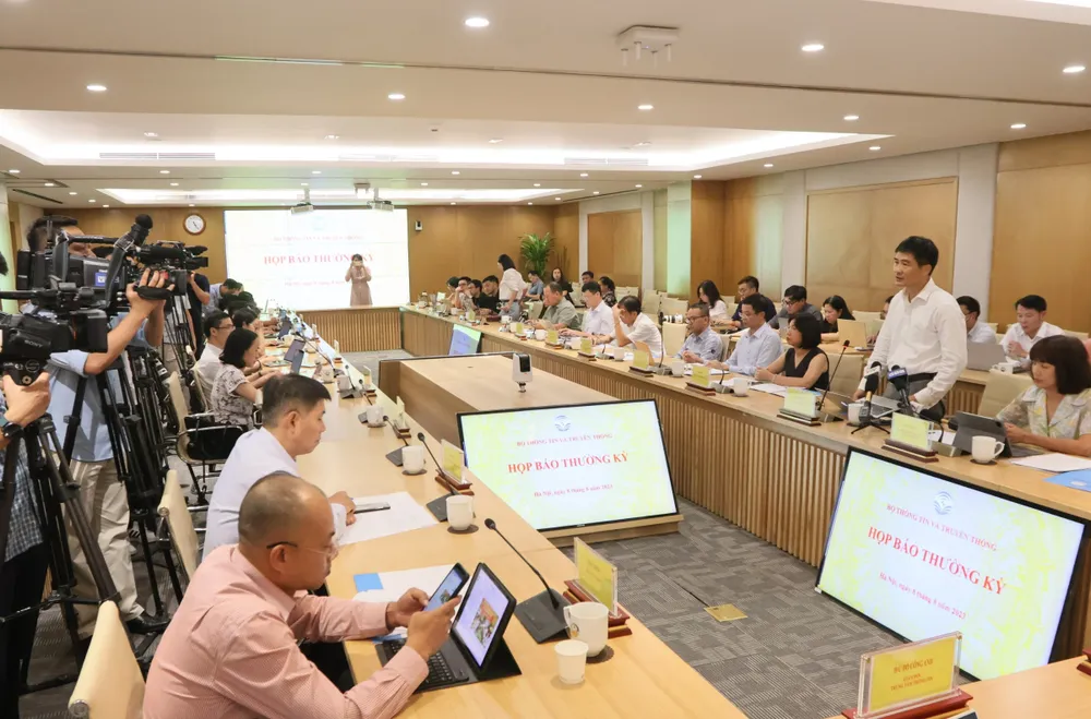 Quang cảnh cuộc họp báo. Ảnh: T.B