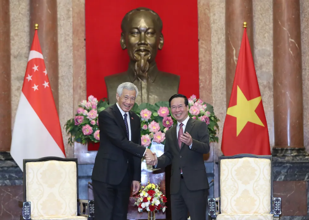 Chủ tịch nước Võ Văn Thưởng và Thủ tướng Lý Hiển Long tại buổi tiếp. Ảnh: QUANG PHÚC