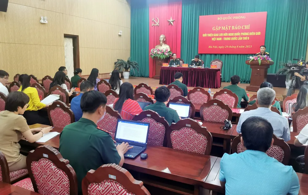 Quang cảnh cuộc họp báo. Ảnh T.B