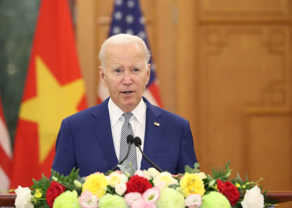 Tổng thống Joe Biden phát biểu với báo chí sau hội đàm. Ảnh QUANG PHÚC Tổng thống Joe Biden phát biểu với báo chí sau hội đàm. Ảnh QUANG PHÚC