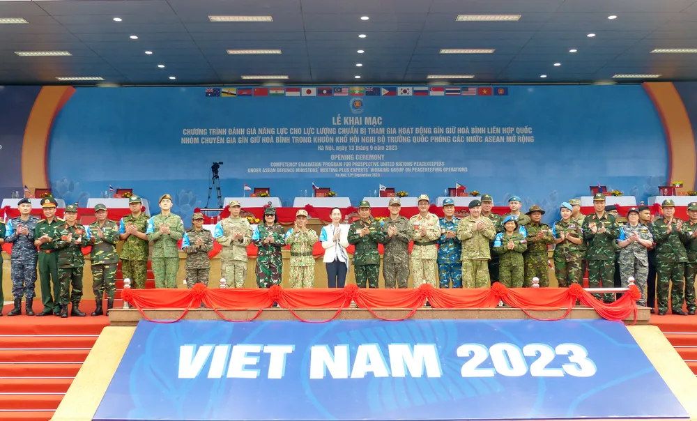 Khai mạc Chương trình đánh giá năng lực tham gia gìn giữ hòa bình trong khuôn khổ ADMM+ ảnh 1 Khai mạc Chương trình đánh giá năng lực tham gia gìn giữ hòa bình trong khuôn khổ ADMM+ ảnh 1