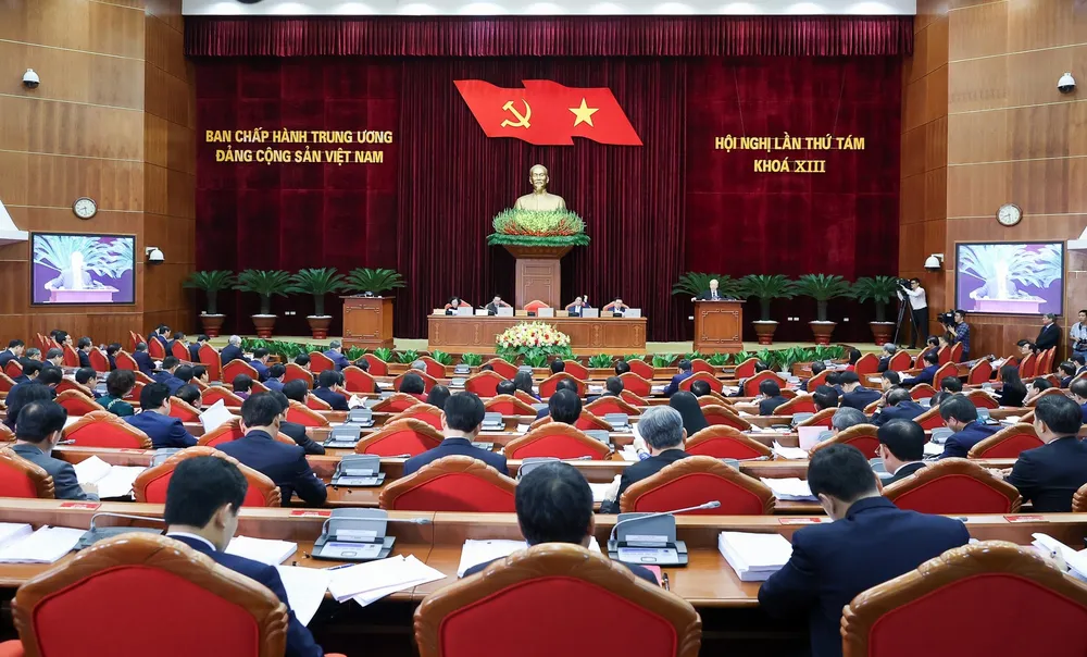 Quang cảnh phiên khai mạc Hội nghị Trung ương 8. Ảnh: VIẾT CHUNG