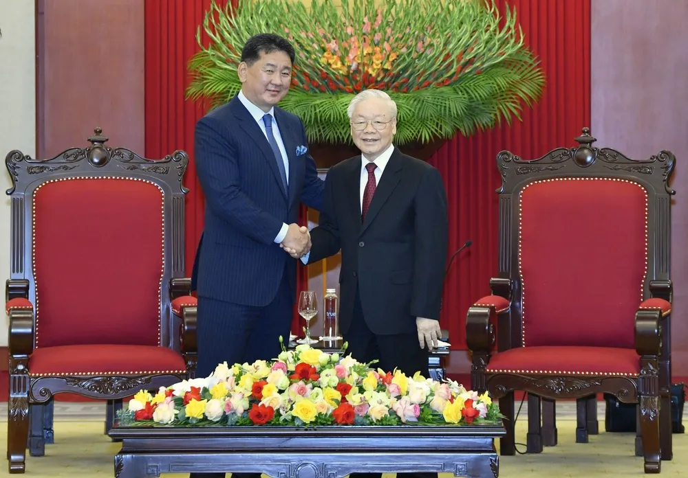 Tổng Bí thư Nguyễn Phú Trọng và Tổng thống Ukhnaagiin Khurelsukh tại buổi tiếp. Ảnh: VIẾT CHUNG