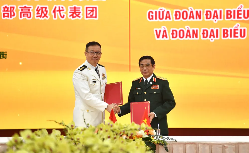 Anh hoii dam Quoc phong VIet - Trung 6.jpg