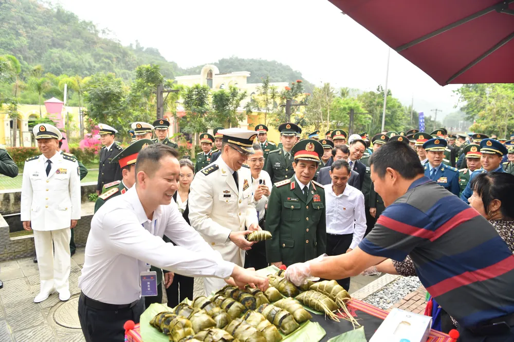 Giao luu BGQPVT 5.jpg