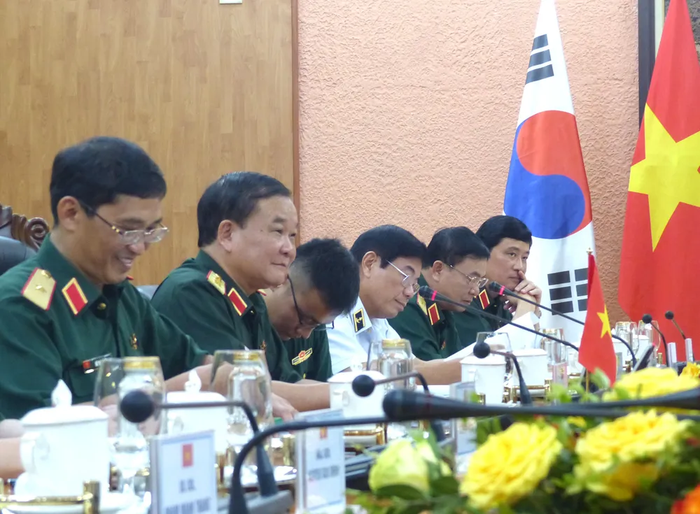 Anh Chinh sach QP Viet - Han 3.JPG