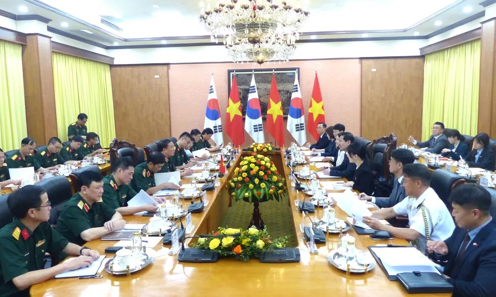 Anh Chinh sach QP Viet - Han 5.JPG