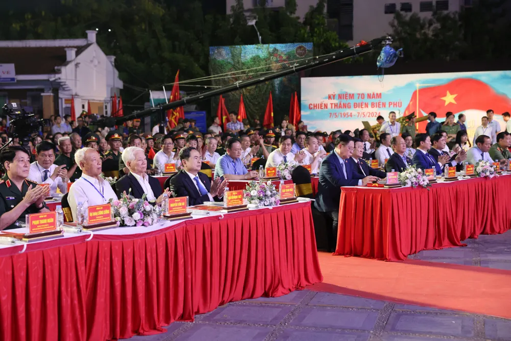 Anh cau truyen hinh 1.jpg