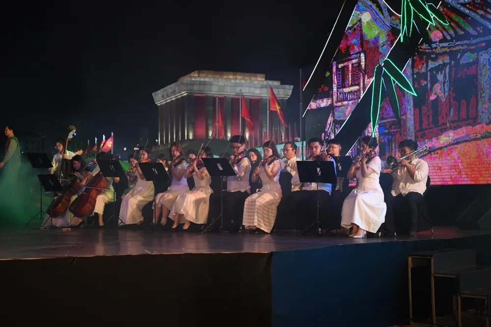 Anh cau truyen hinh 18.jpg