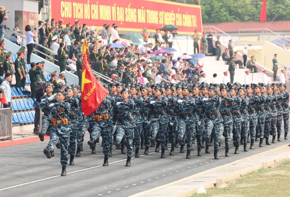 Anh tong duyet 16.jpg