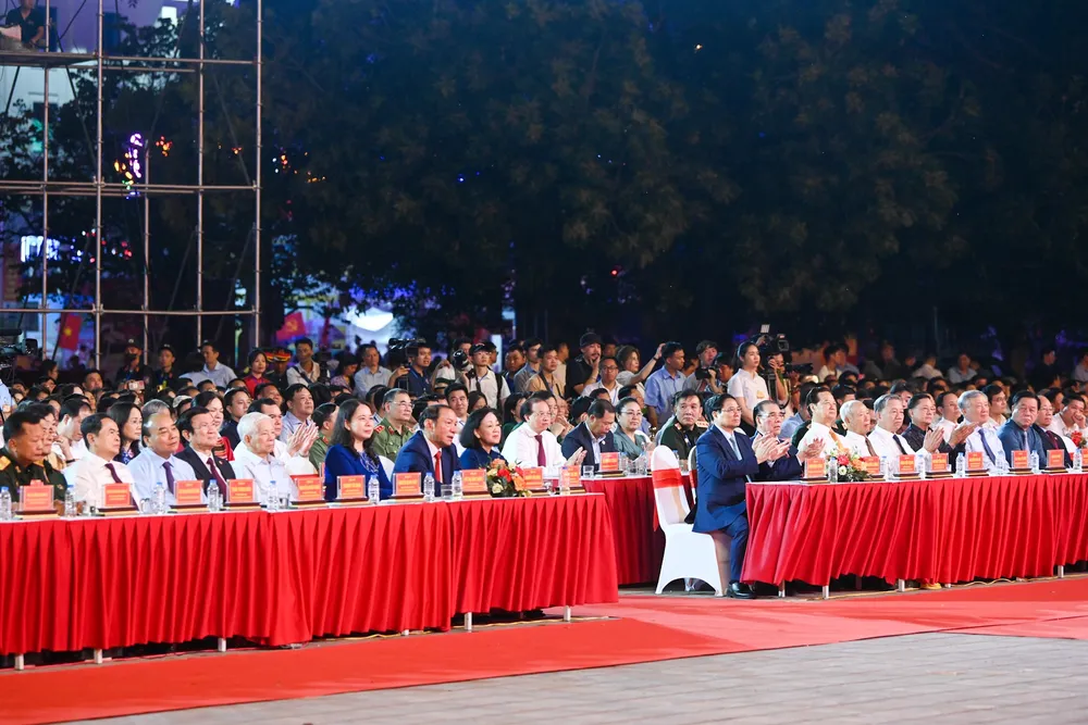 Chuong trinh nghe thuat 1.jpg