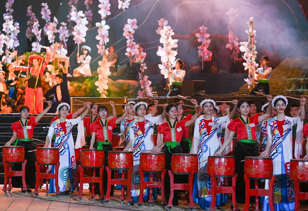 Chuong trinh nghe thuat 4.jpg