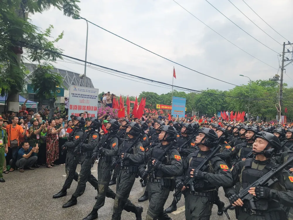 Hinh anh ngoai duong 15.jpg