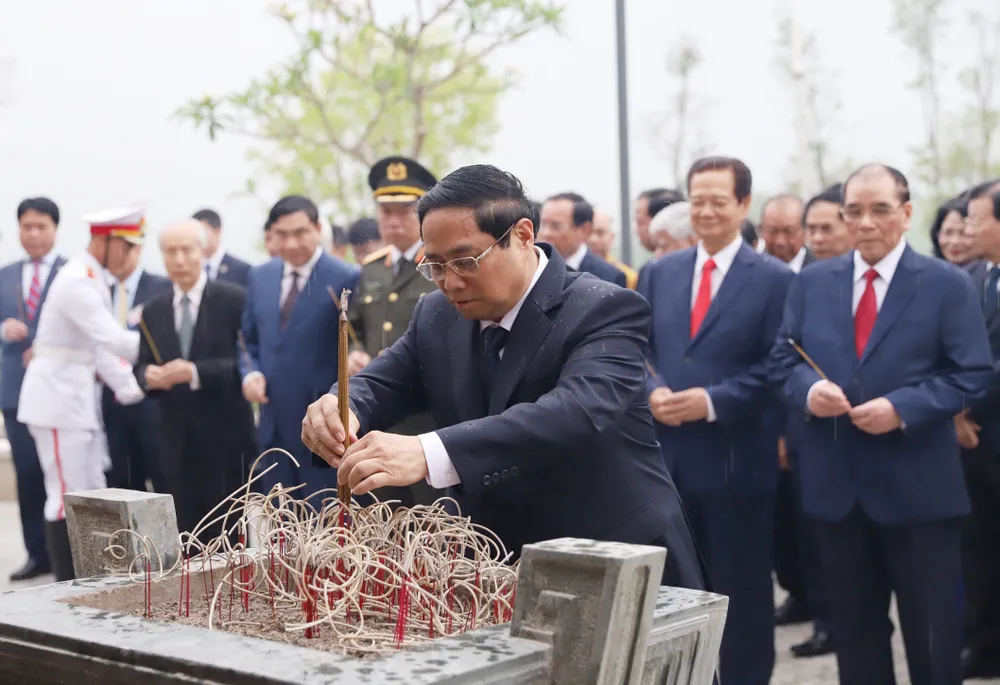 Hoat dong truoc le ky niem 1.jpg