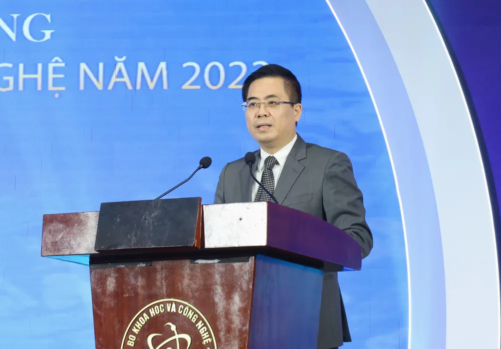 Trao giai bao chi KHCN 3.jpg