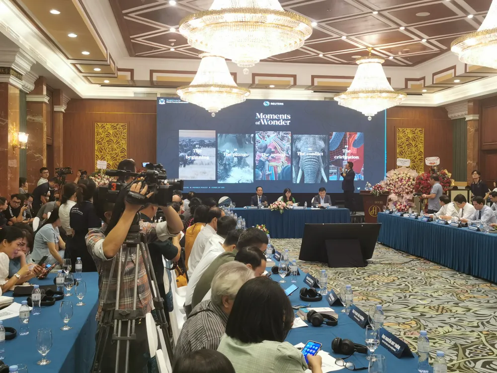 Anh hoi thao kinh te bao chi 6.jpg