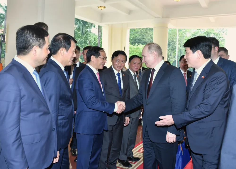 Anh hoi dam voi TBT 6.jpg