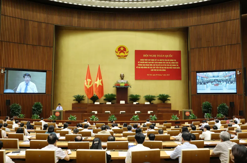 HN Quan triet TW 17jpg.jpg