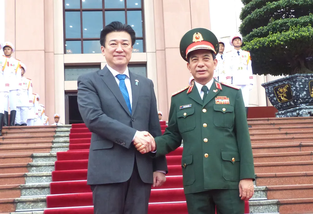 Bo truong QP Nhat Ban 6.JPG