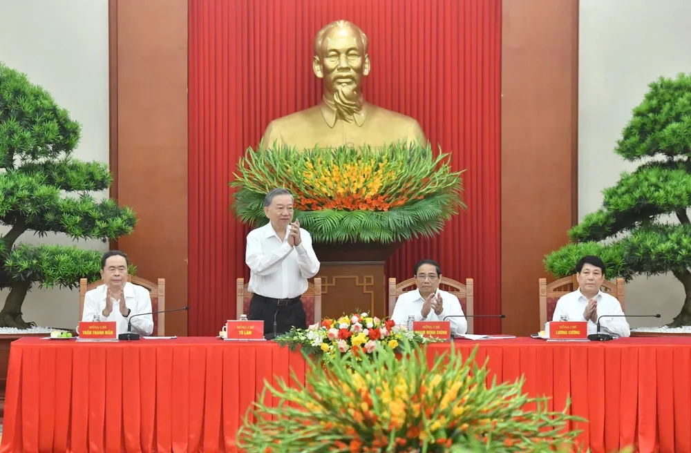 Bo CT- Ban BT gap mat 7.jpg