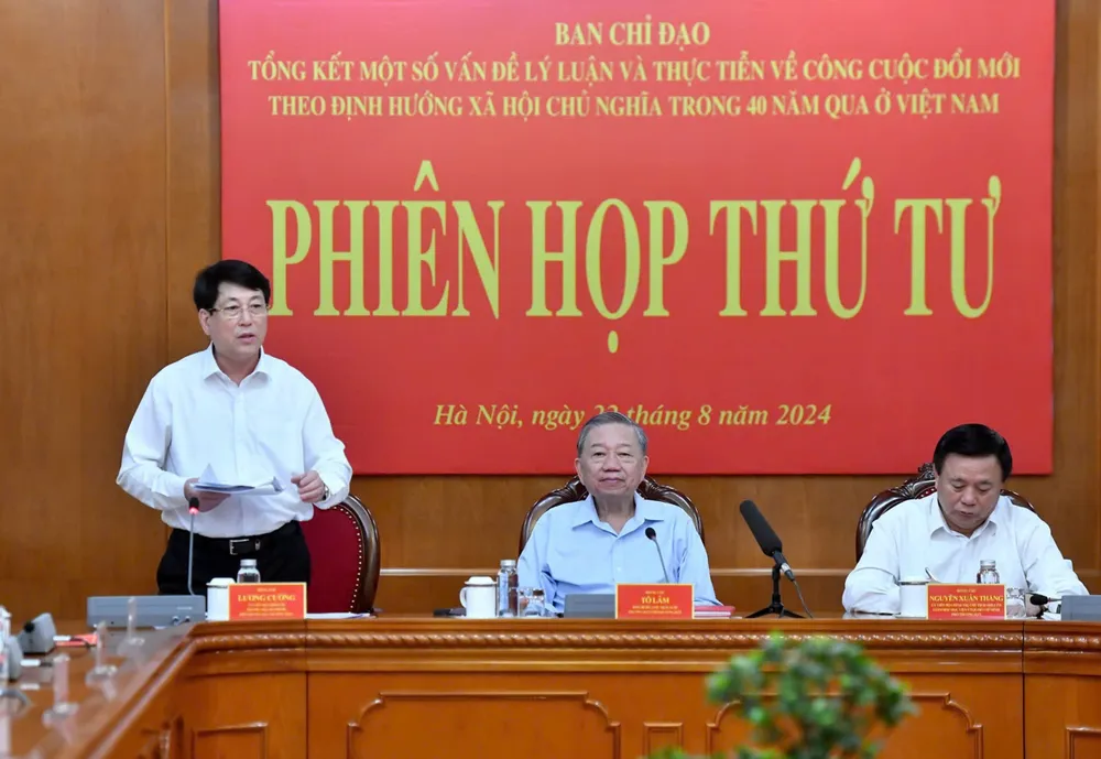 Hop Ban Chi dao tong ket 40 doi moi 3.jpg