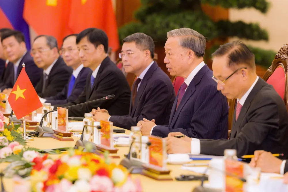 Anh hoi dam cap cao Viet - Lao 5.jpg