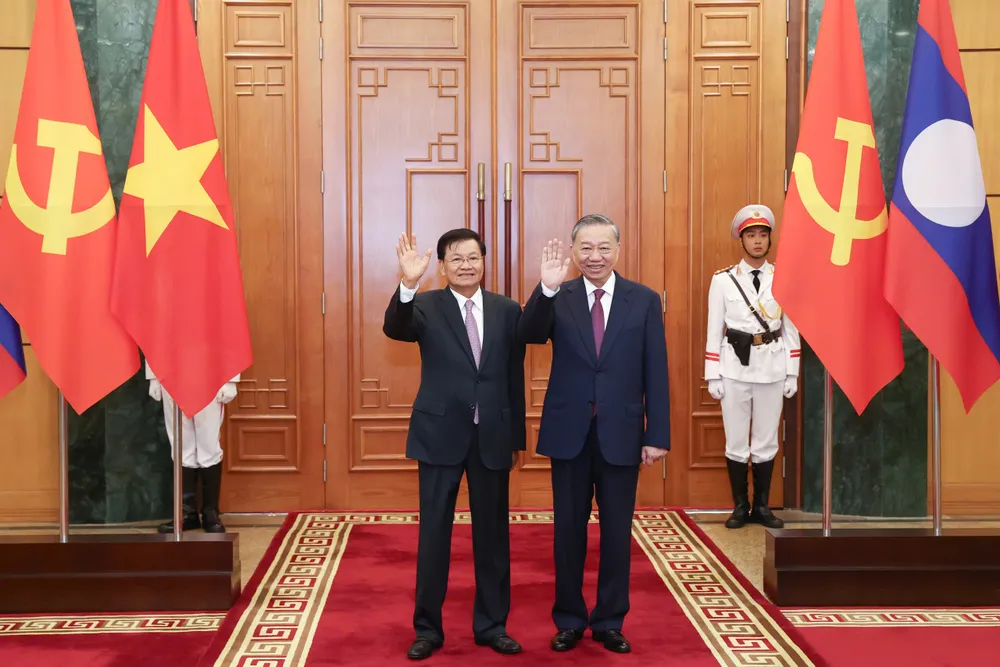 Anh hoi dam cap cao Viet - Lao 6.jpg