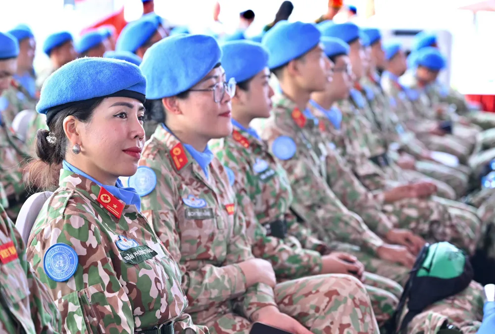 Anh xuat quan lam nhiem vu GGHB LHQ 8.jpg