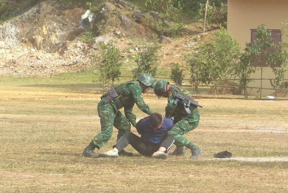 Giao luu QP Viet - Lao 11.jpg