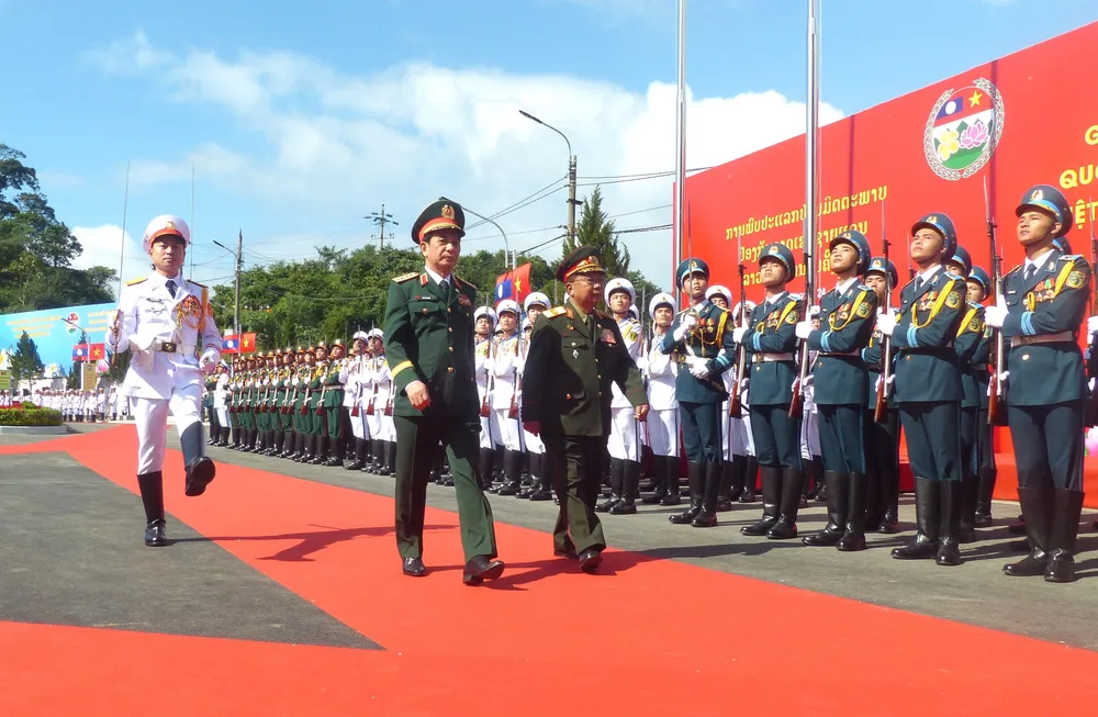 Giao luu QP Viet - Lao 7.JPG