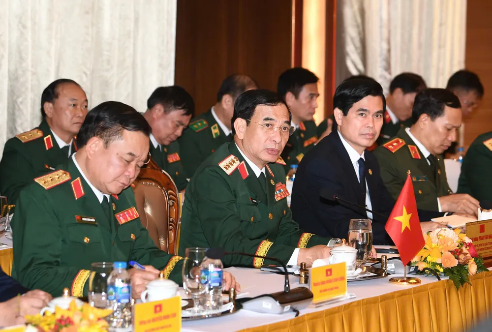 Hoi dam - Tang qua 6.jpg