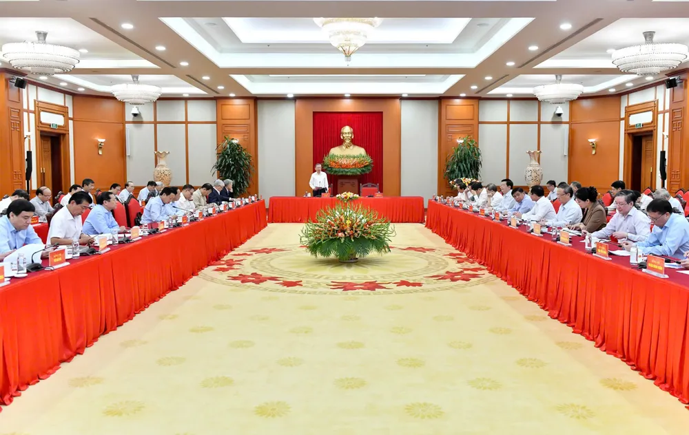 Hop tieu ban Van kien 2.jpg