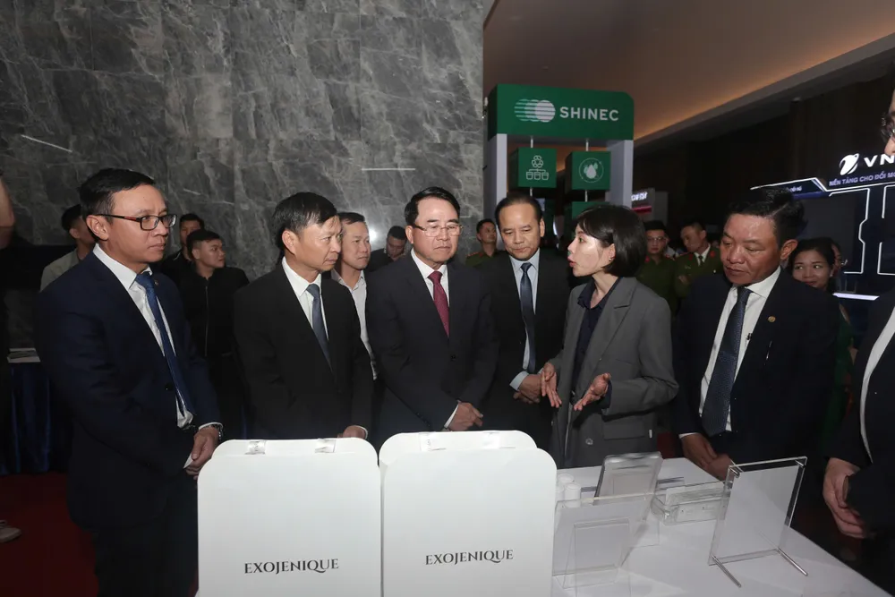 Dien dan - trien lam 7.jpg