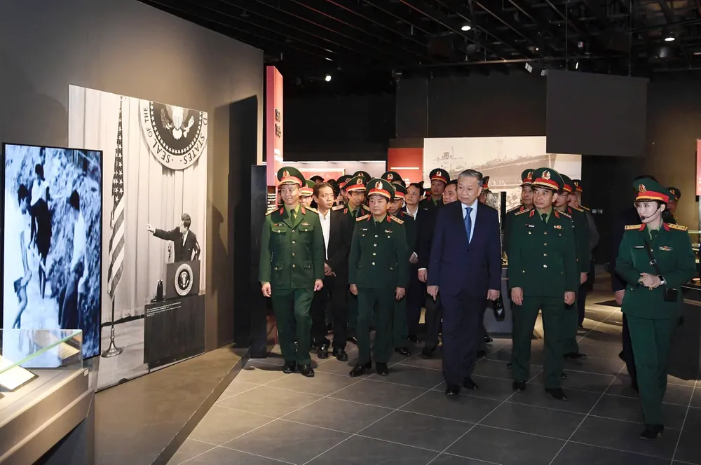 TBT To Lam tham Bao tang LSQSVN 5.jpg