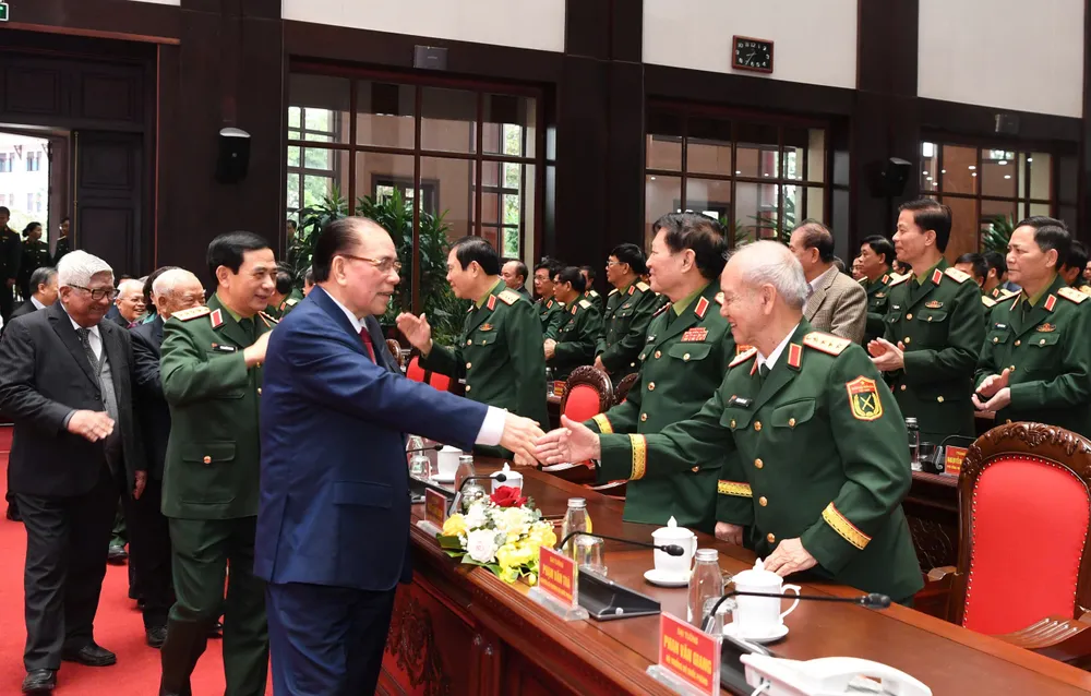 Anh Bo QP gap mat 2.jpg