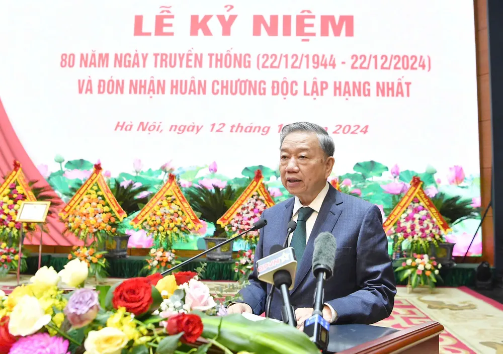 Anh Kỷ niemj 80 nam TCCT 12.jpg