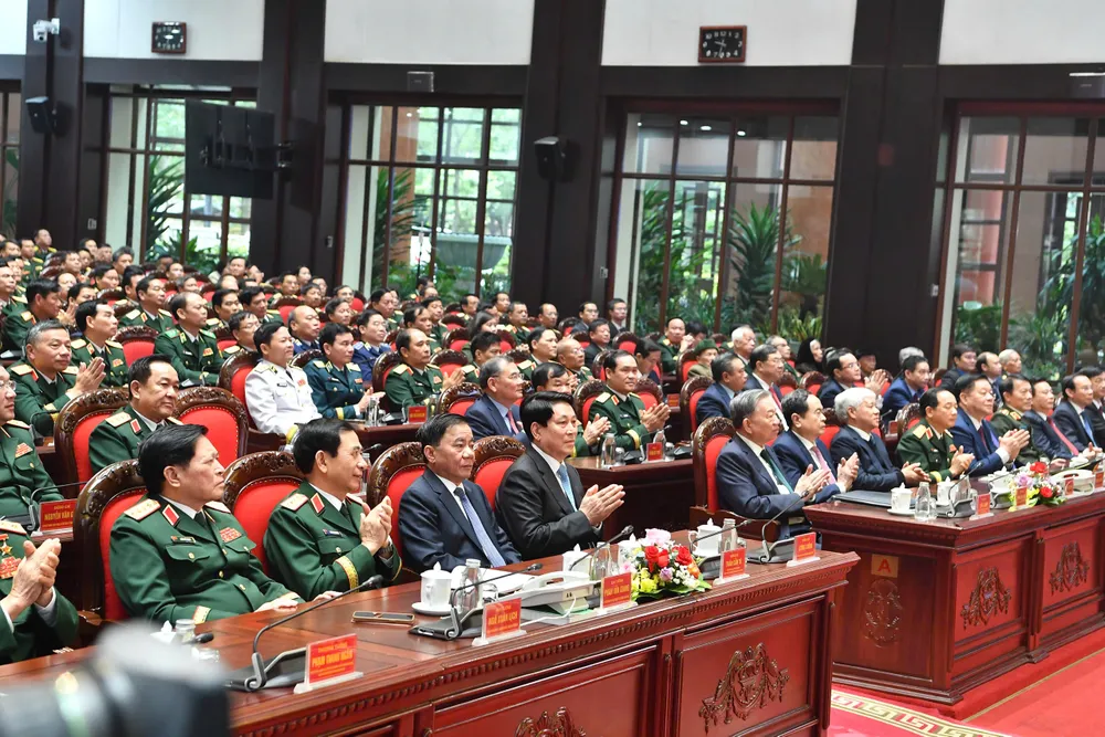 Anh Kỷ niemj 80 nam TCCT 7.jpg