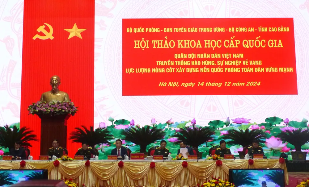 Anh HT khoa hoc 80 nam QDNDVN 1.JPG