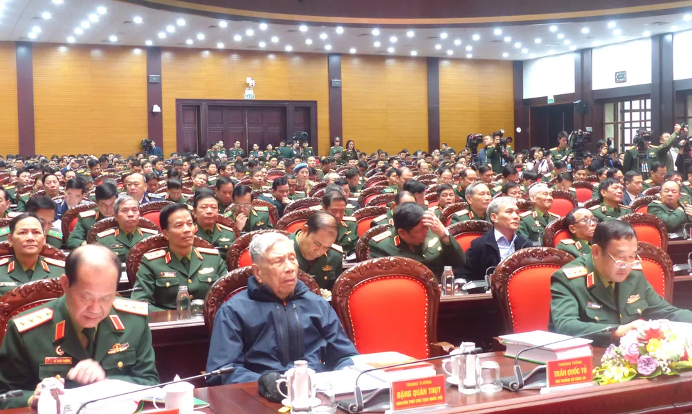 Anh HT khoa hoc 80 nam QDNDVN 5.JPG