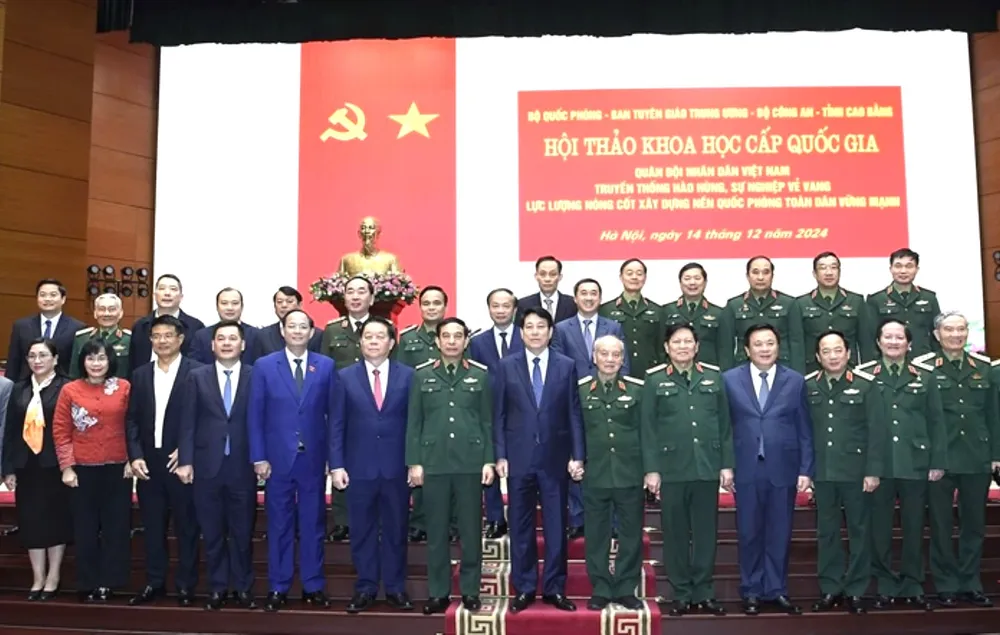 Cac dai bieu du hoi thao.jpg