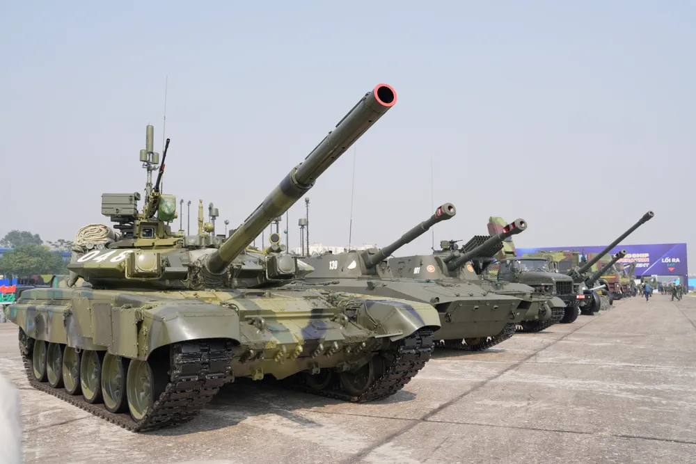 Tong duyet Trien lam QPVN  27.JPG