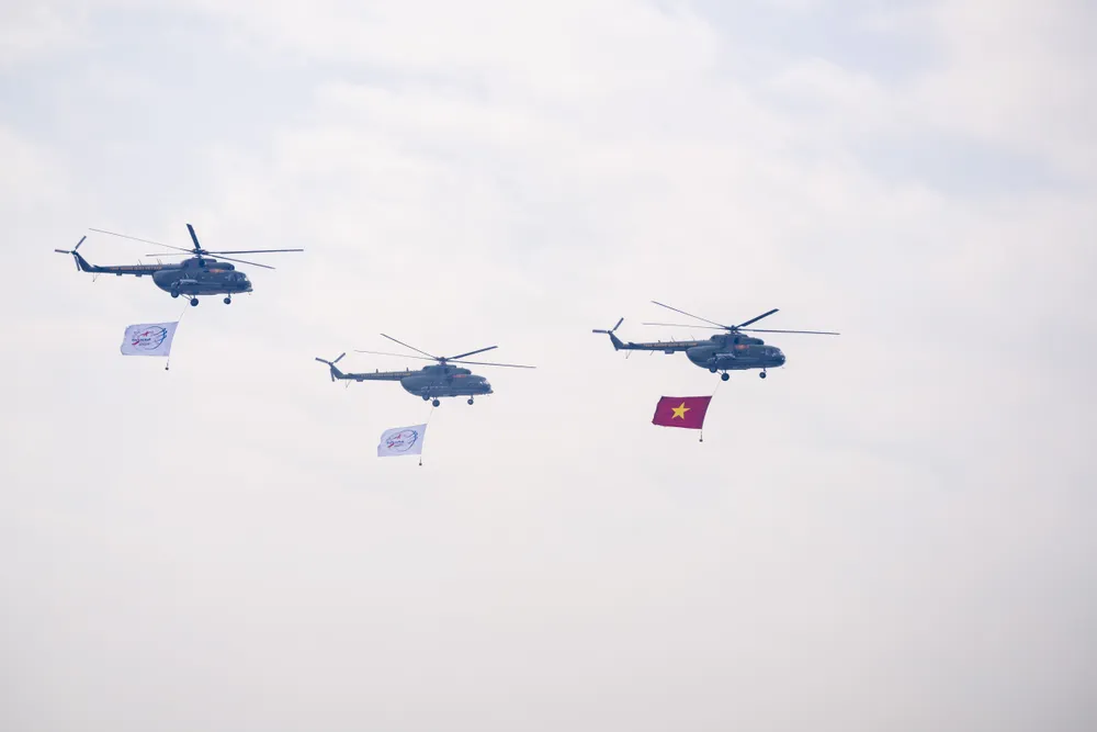 Tong duyet Trien lam QPVN 9.JPG