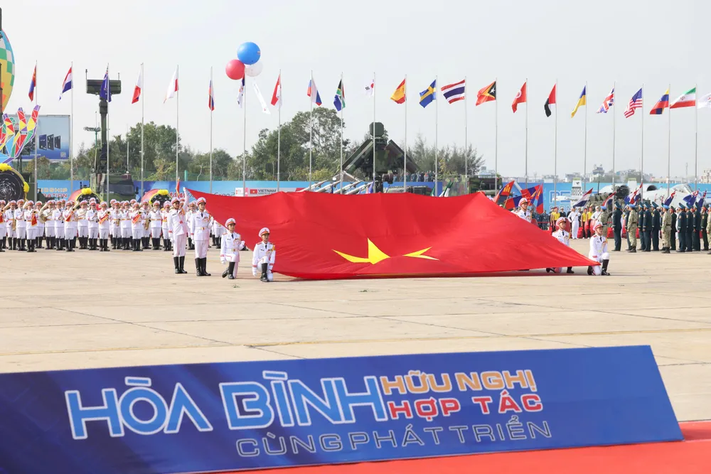 Anh Khai mac TLQP 18.jpg