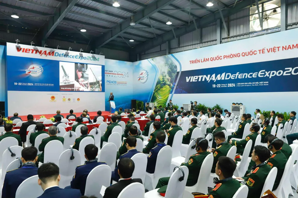 Quang canh HT CNQP VN-AD.jpeg