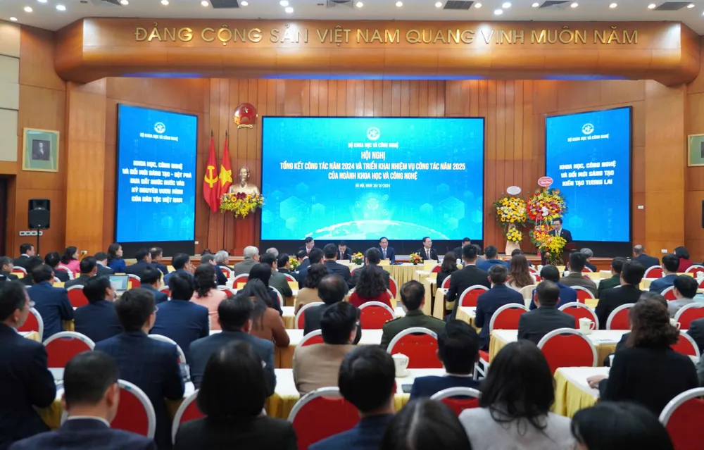 HN tong ket Bo KHCN 2.jpg