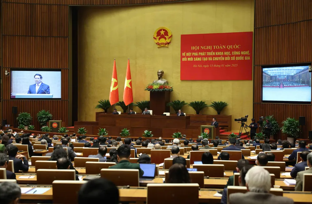 Anh HN quan triet KHCN 11.jpg