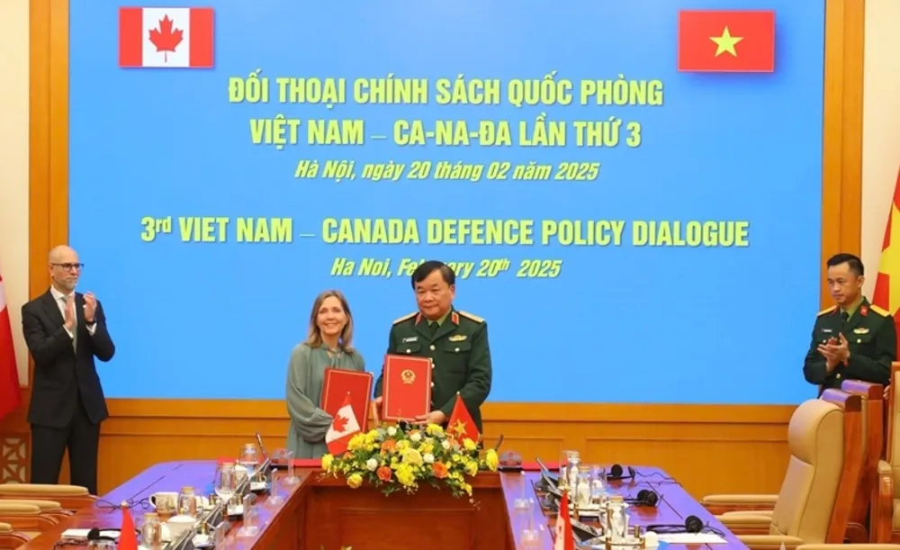 Doi thoai QP VN-Canada 1.jpg